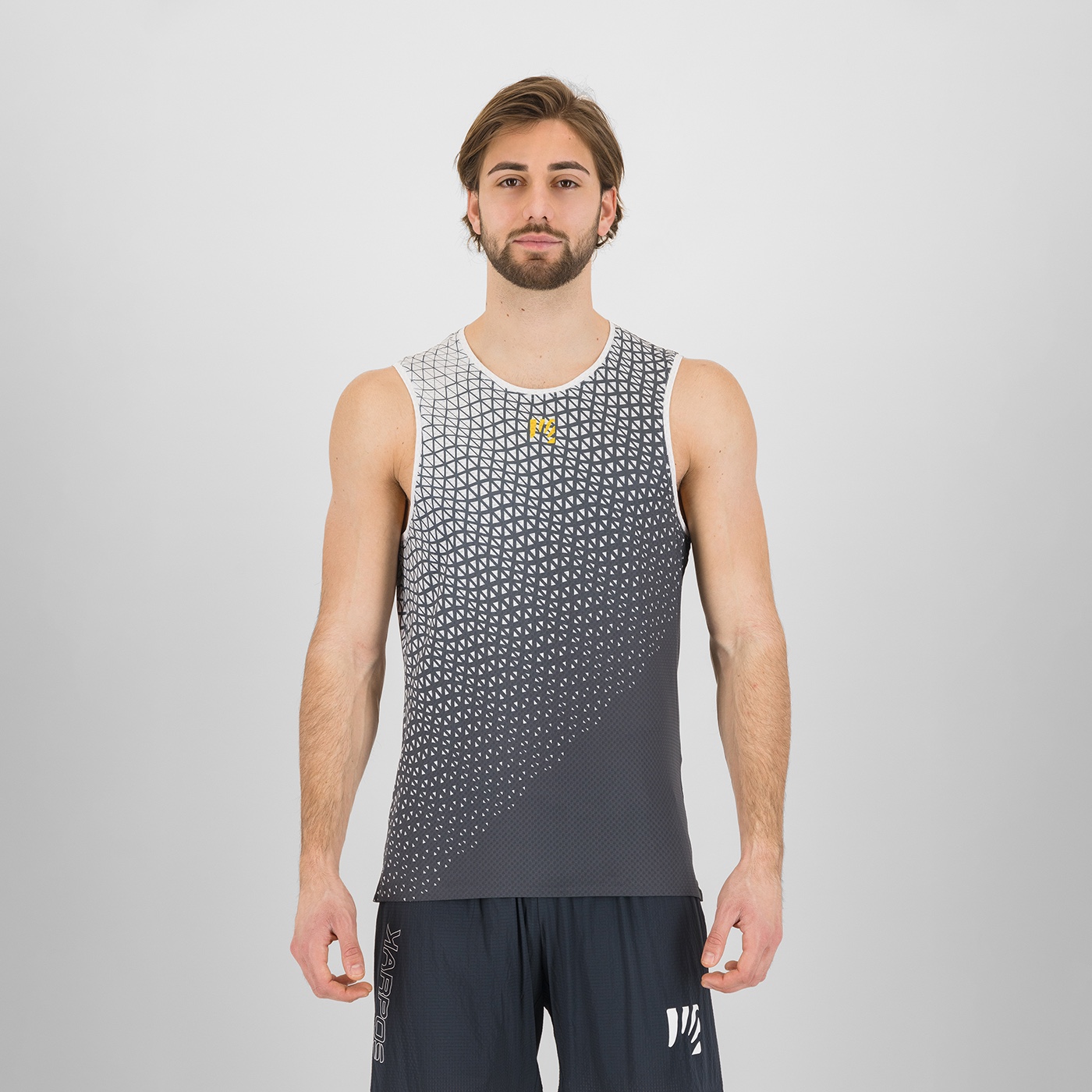 LAV. ULTRA TANK LAV. ULTRA TANK