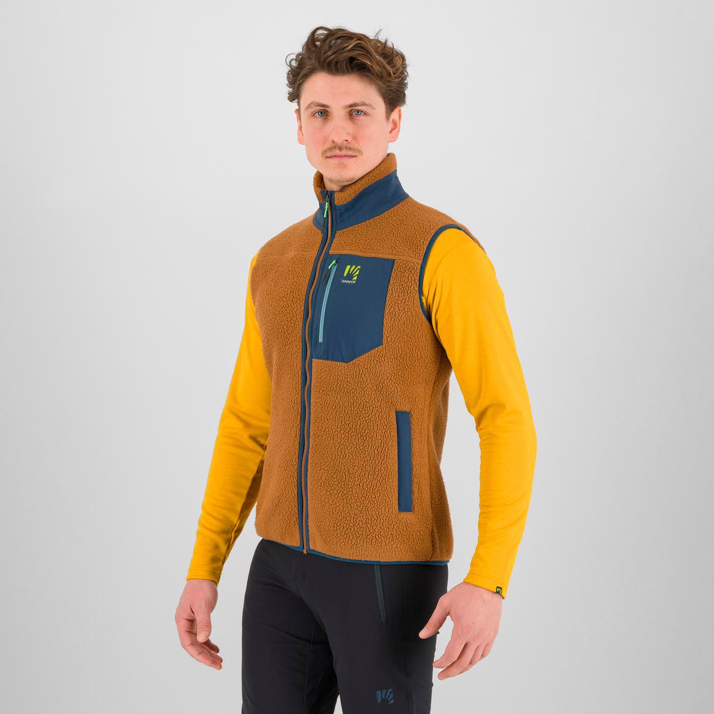 MOIAZZA R. FL VEST