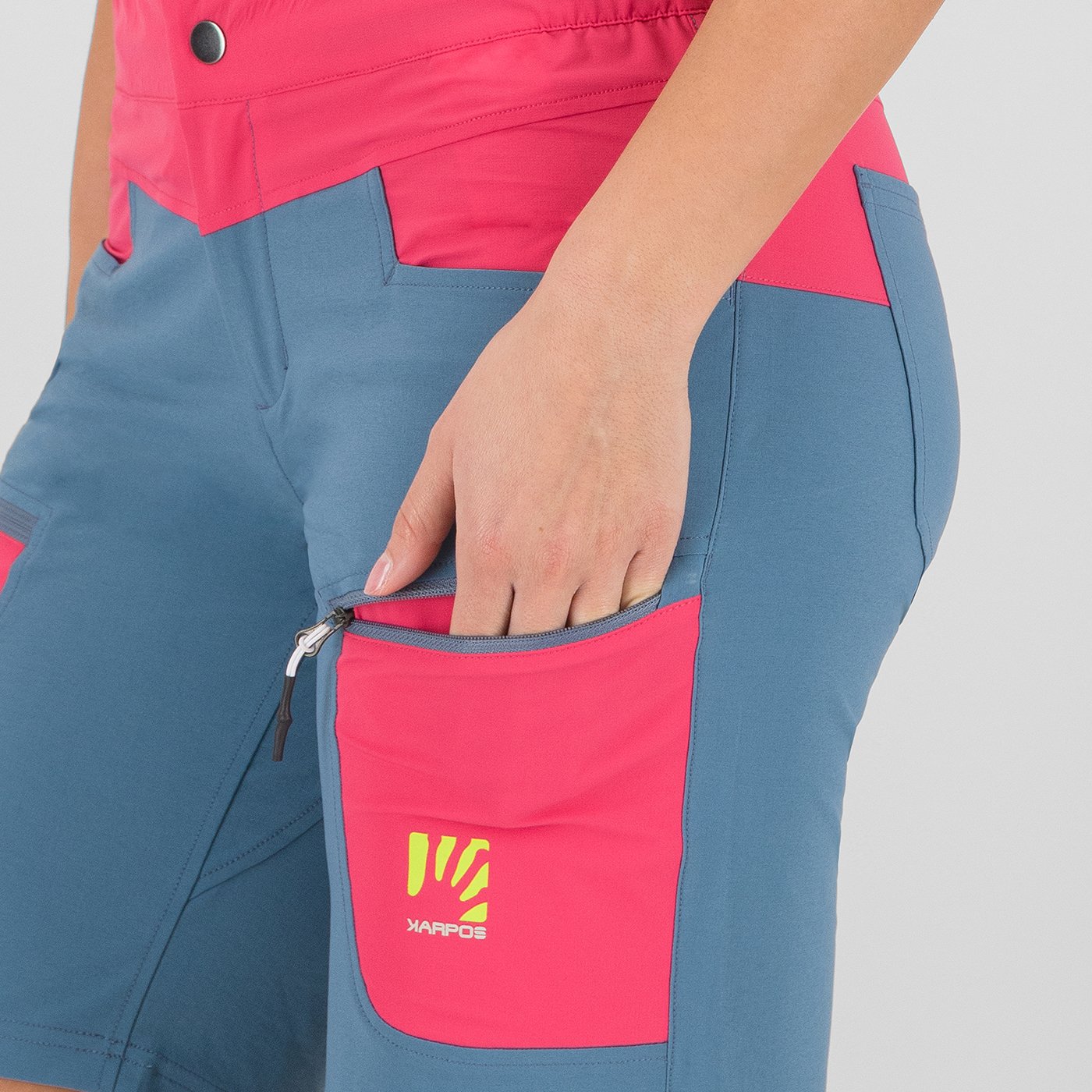 LASTIA W BERMUDA LASTIA W BERMUDA